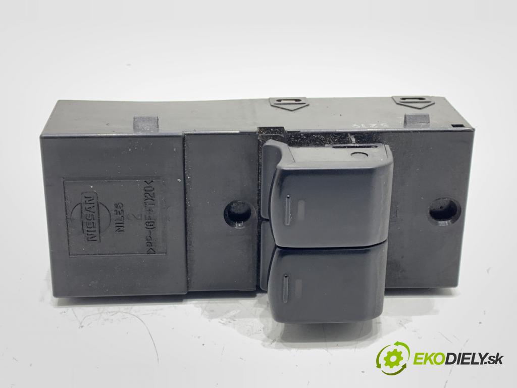 NISSAN MICRA K12 liftback 2005 65 kW 1.4 16V 1386 Prepínač okien  (Prepínacie páčky pod volantom)