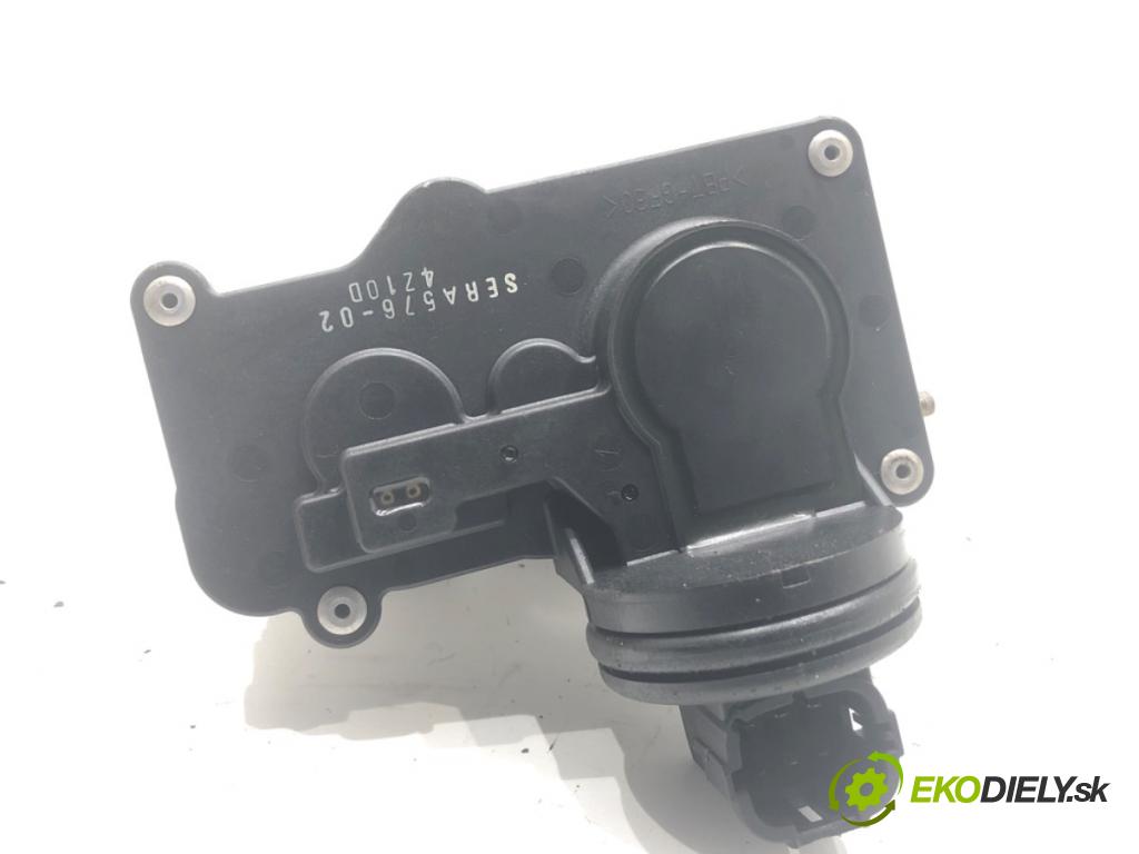 NISSAN MICRA K12 liftback 2005 65 kW 1.4 16V 1386 Škrtiaca klapka SERA576-02 (Škrtiaca klapka)