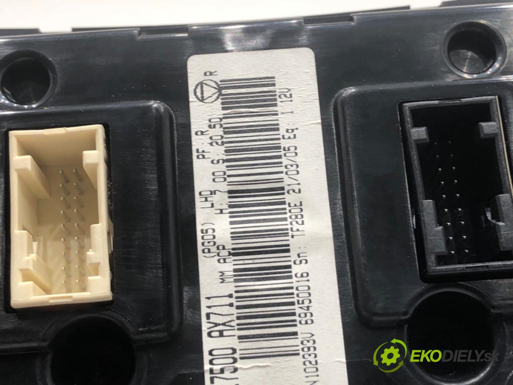 NISSAN MICRA K12 liftback 2005 65 kW 1.4 16V 1386 Panel ovládania kúrenia 27500AX711 (Prepínacie páčky pod volantom)