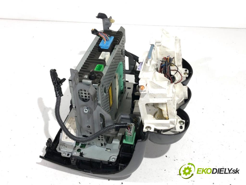 HONDA JAZZ II liftback 2004 61 kW 1.3 iDSi (GD1) 1339 RADIO 39175-SAA-G120-M1 (Audio zariadenie)