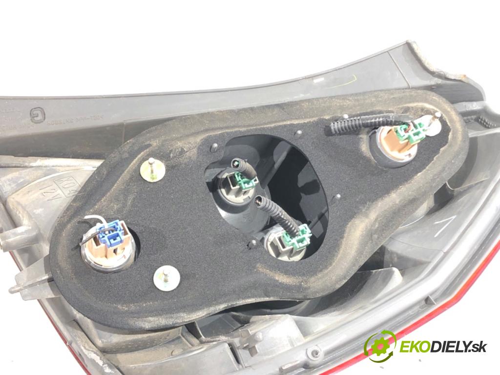 HONDA JAZZ II liftback 2004 61 kW 1.3 iDSi (GD1) 1339 světlo levý zadní část