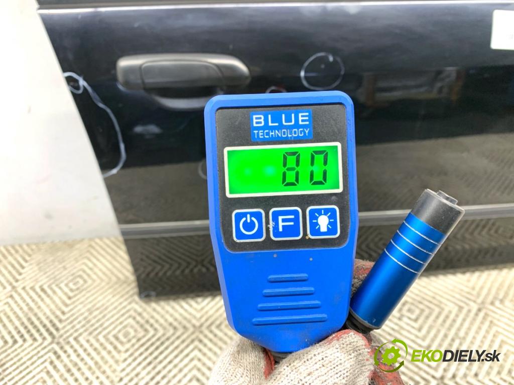HONDA JAZZ II liftback 2004 61 kW 1.3 iDSi (GD1) 1339 dveře pravý přední část