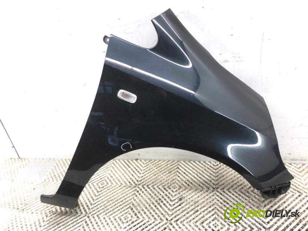 HONDA JAZZ II liftback 2004 61 kW 1.3 iDSi (GD1) 1339 blatník pravý přední část 