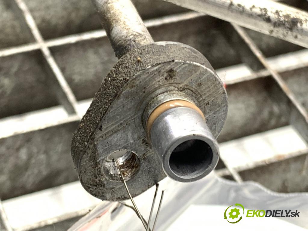 NISSAN MICRA K12 liftback 2005 65 kW 1.4 16V 1386 rúrka klimatizácie  (Rúrka klimatizácie)