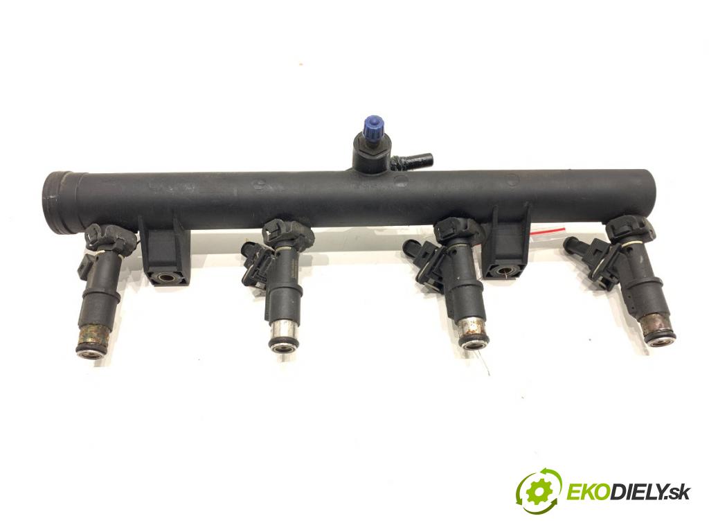 CITROEN C5 I liftback 2003 100 kW 2.0 16V (DCRFNC, DCRFNF) 1997 Lišta vstrekovacia  (Vstrekovacia lišta)