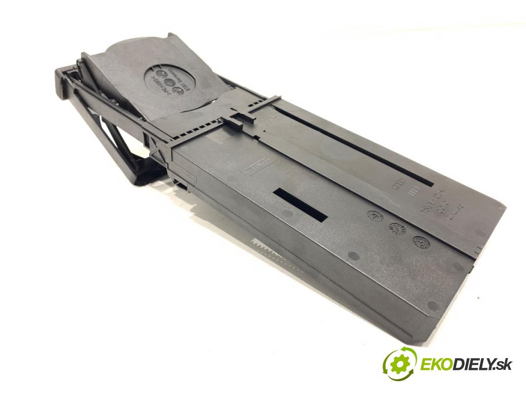 AUDI A4 B6 sedan 2003 96 kW 2.0 1984 Držiak na nápoje 8E1862534H (Držiak (úchyt) na nápoje)