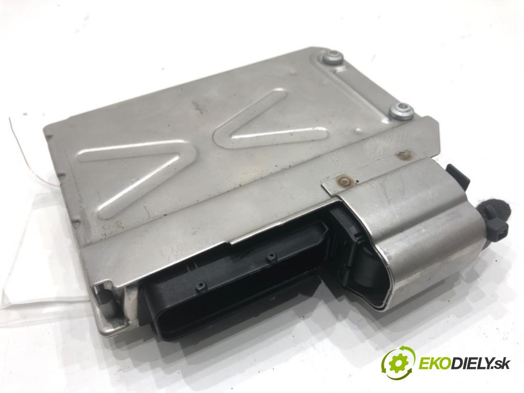 AUDI A4 B6 sedan 2003 96 kW 2.0 1984 riadiaca jednotka Motor 8E0907411 (Riadiaca jednotka)