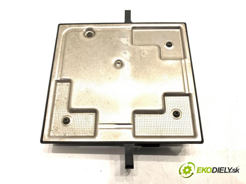 AUDI A4 B6 sedan 2003 96 kW 2.0 1984 Modul komfortu 8E0907279C (Modul komfortu)