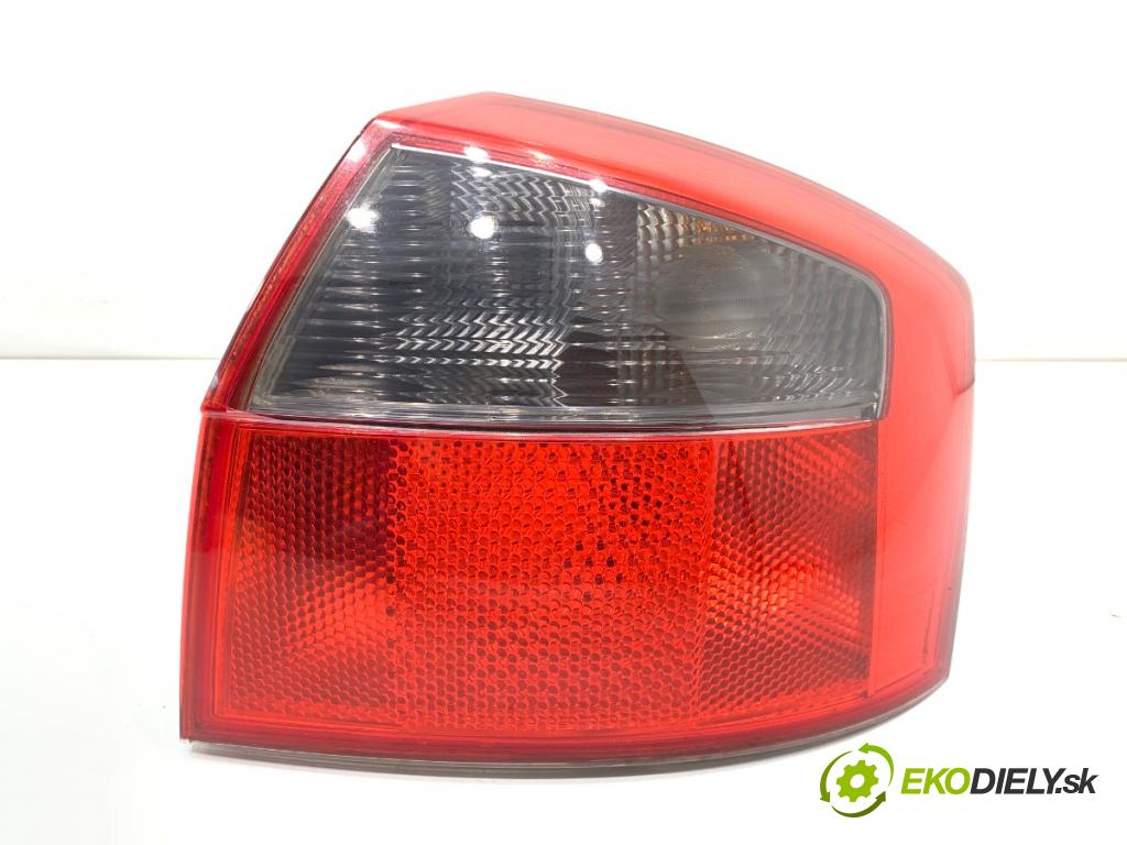 AUDI A4 B6 sedan 2003 96 kW 2.0 1984 světlo pravý zadní část 8E0945096