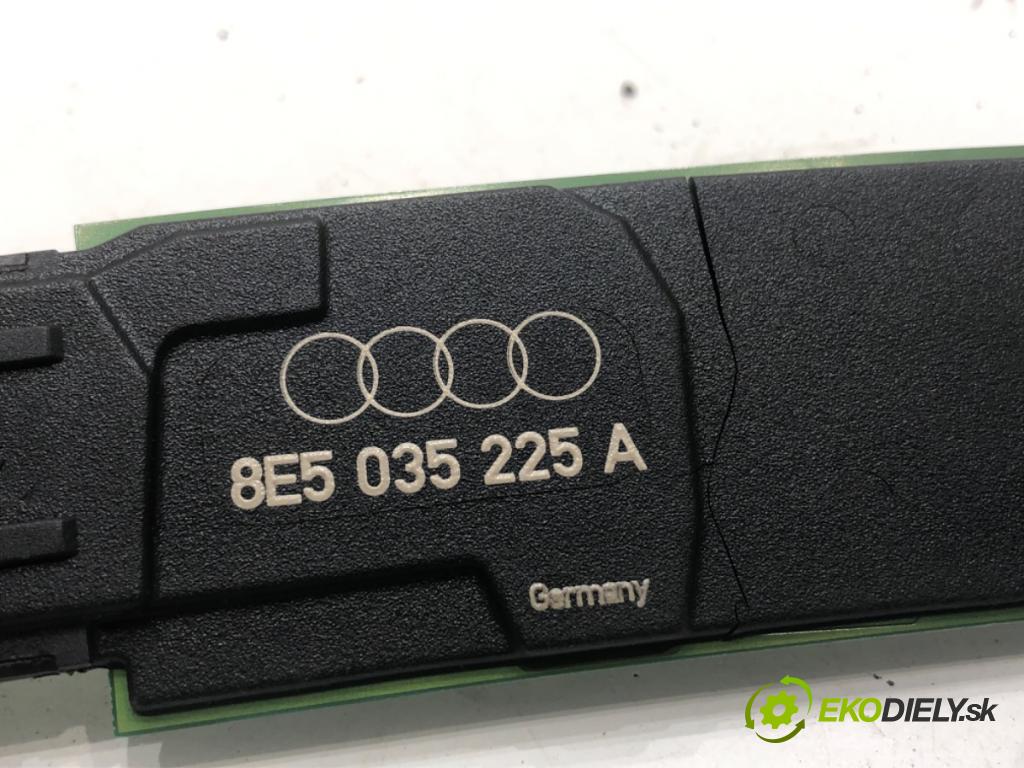 AUDI A4 B6 sedan 2003 96 kW 2.0 1984 ANTENA 8E5035225A