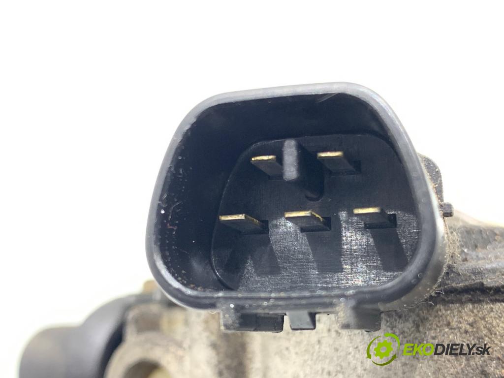 TOYOTA COROLLA E12 liftback 2004 85 kW 2.0 D-4D (CDE120R_, CDE120L_) 1995 Mechanizmus stieračov predný 85110-02100-A (Motorček stieračov predný)