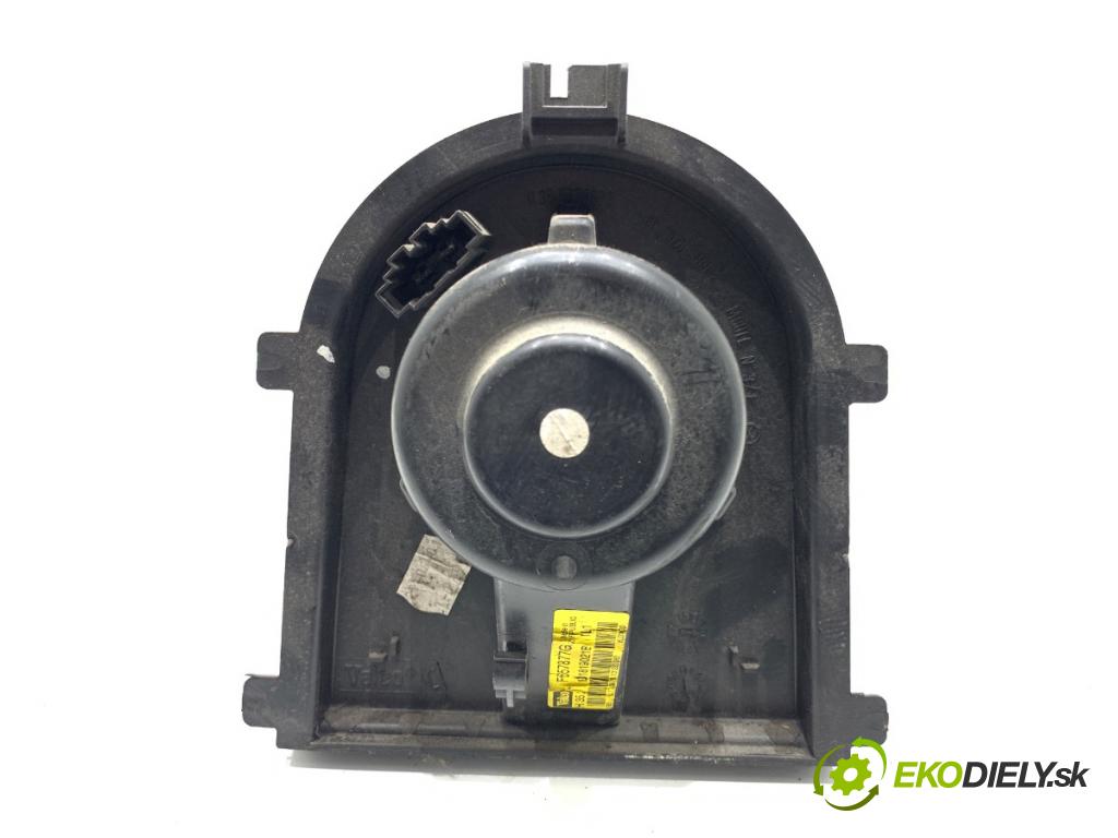 VW GOLF IV Kombi 2001 66 kW 1.9 TDI 1896 topení 1J1819021B