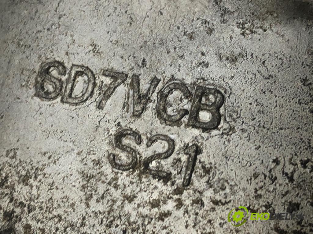 VW GOLF IV Kombi 2001 66 kW 1.9 TDI 1896 Kompresor klimatizácie 1J0820803K (Kompresor klimatizácie)