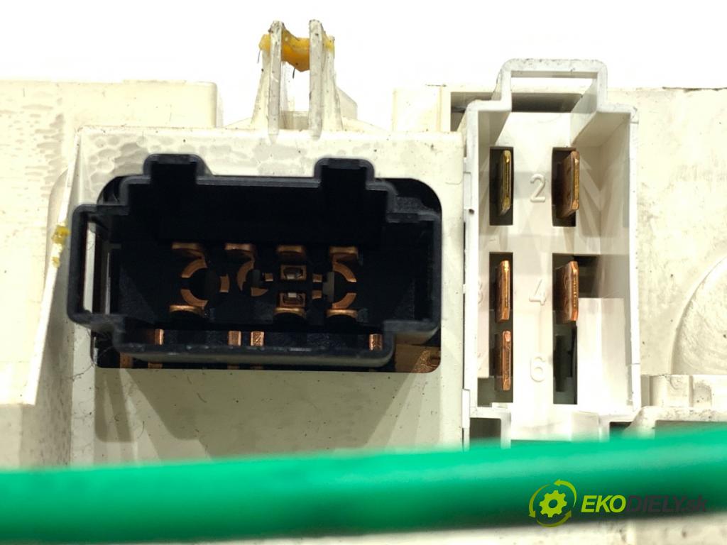 VW GOLF IV Kombi 2001 66 kW 1.9 TDI 1896 Panel ovládania kúrenia 1J0820045F (Prepínacie páčky pod volantom)