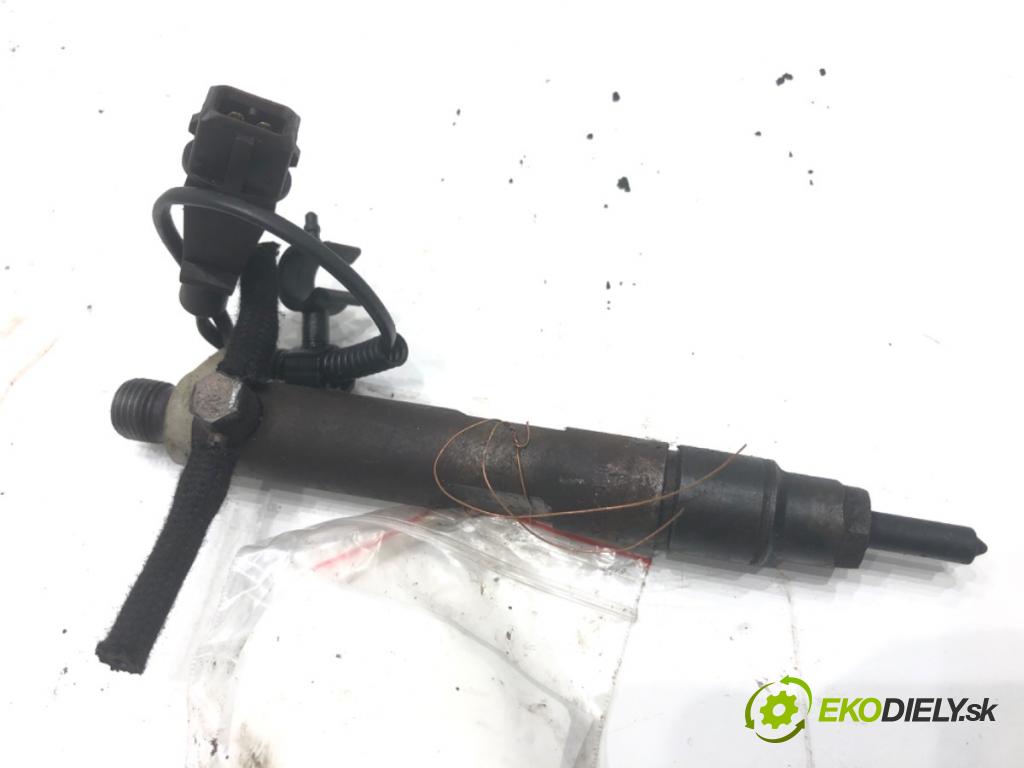 VW GOLF IV Kombi 2001 66 kW 1.9 TDI 1896 vstrekovač 028130202Q (Vstrekovač paliva)