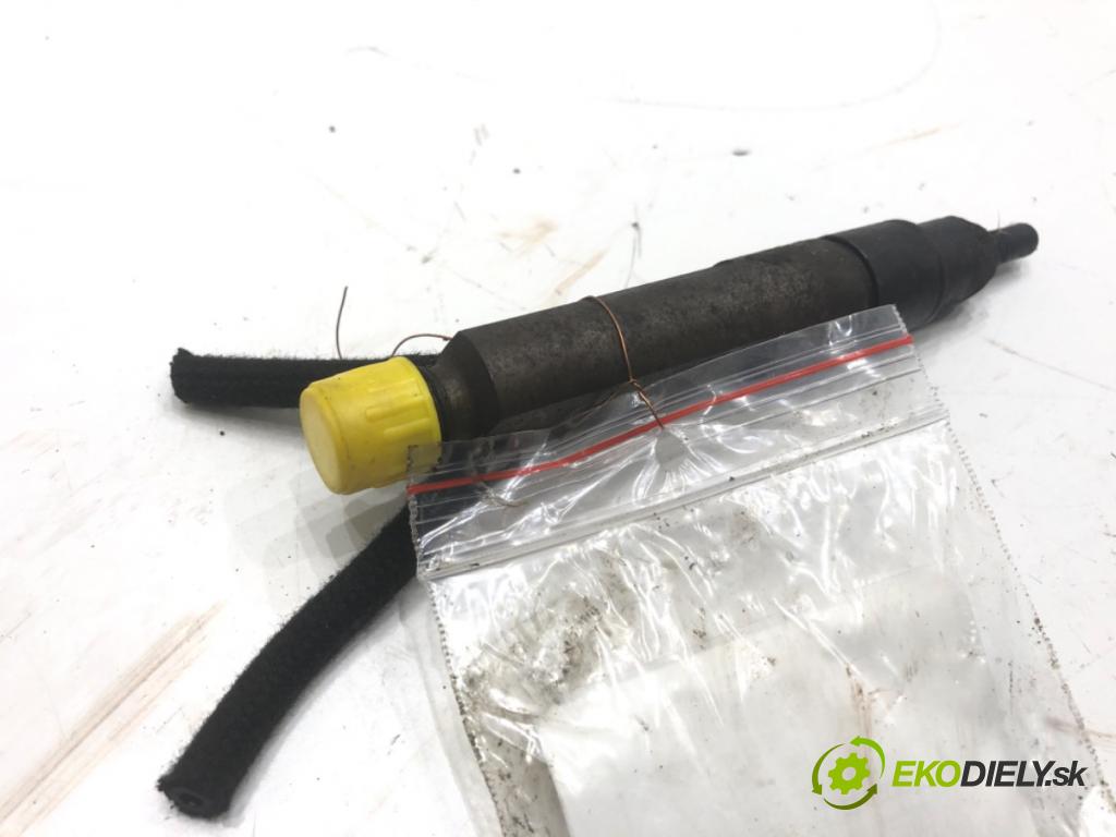 VW GOLF IV Kombi 2001 66 kW 1.9 TDI 1896 vstrekovač 028130202P (Vstrekovač paliva)