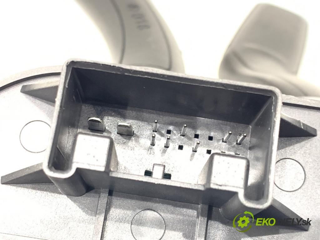 AUDI A6 C6 Kombi 2006 125 kW 2.0 TFSI 1984 Prepínač kombinovaný 4F0953549A (Prepínacie páčky pod volantom)