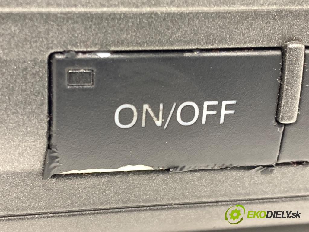 AUDI A6 C6 Kombi 2006 125 kW 2.0 TFSI 1984 Panel ovládania kúrenia 4F1820043N (Prepínacie páčky pod volantom)