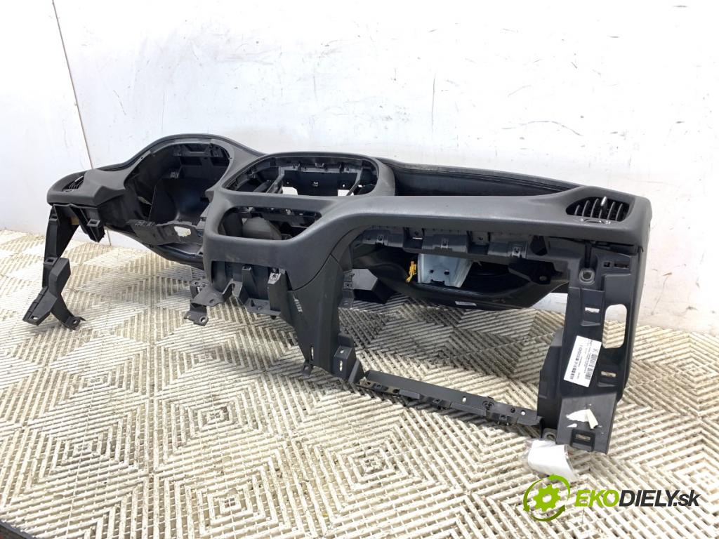 FIAT DOBLO II Autobus 2018 70 kW 1.4 (263AXA1A) 1368 Palubná doska VANKÚŠ: spolujazdca