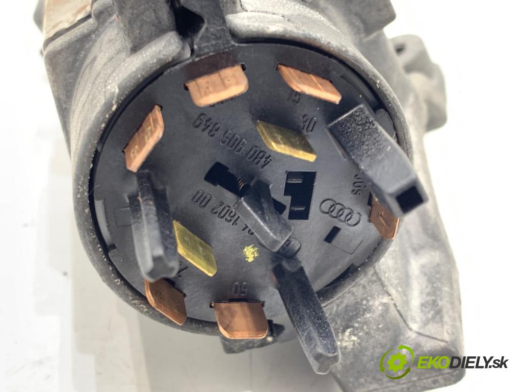 AUDI A6 C5 Kombi 2003 120 kW 2.5 TDI 2496 spinačka 4B0905851F (Spínacia skrinka)