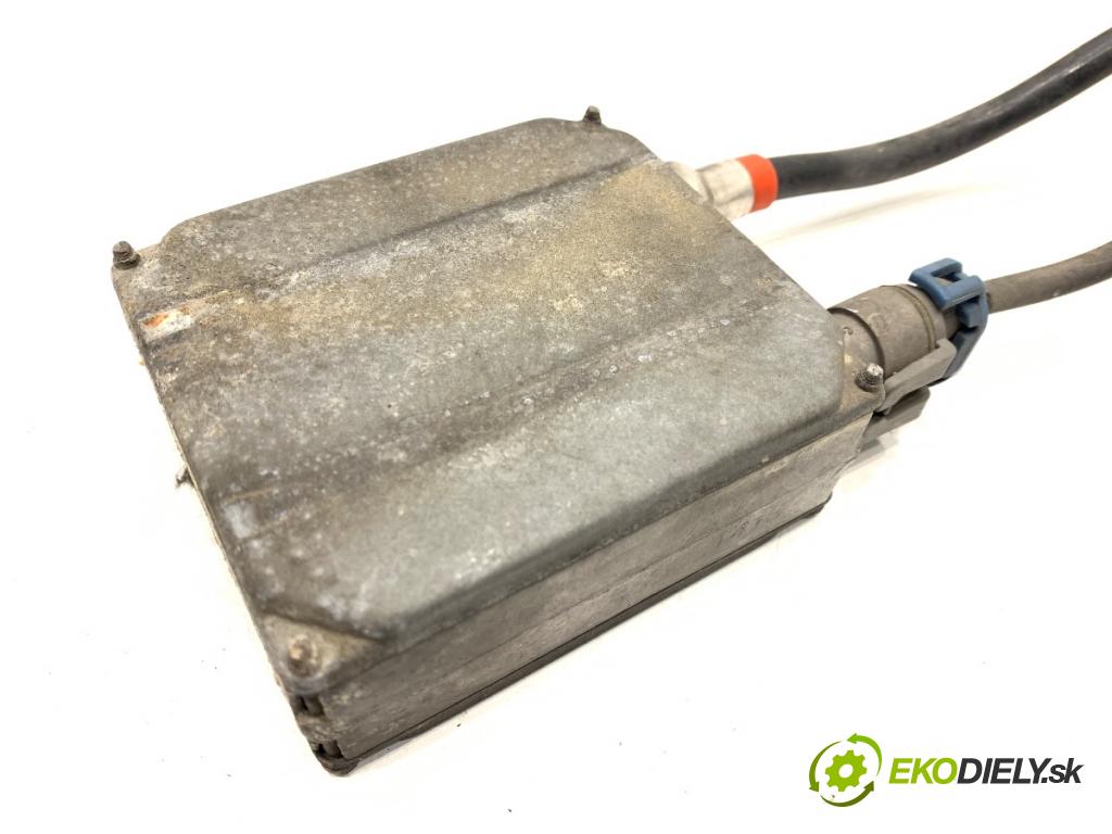 AUDI A6 C5 Kombi 2003 120 kW 2.5 TDI 2496 Menič XENON 4B0941471 (Riadiaca jednotka xenónu)