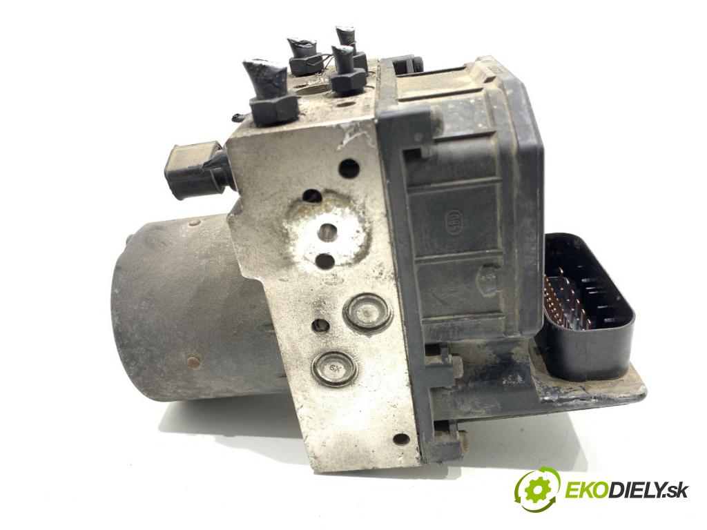 AUDI A6 C5 Kombi 2003 120 kW 2.5 TDI 2496 Pumpa ABS  (Pumpa ABS)