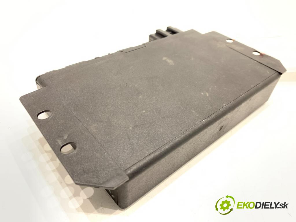 AUDI A6 C5 Kombi 2003 120 kW 2.5 TDI 2496 Modul komfortu 4B0962258L (Modul komfortu)
