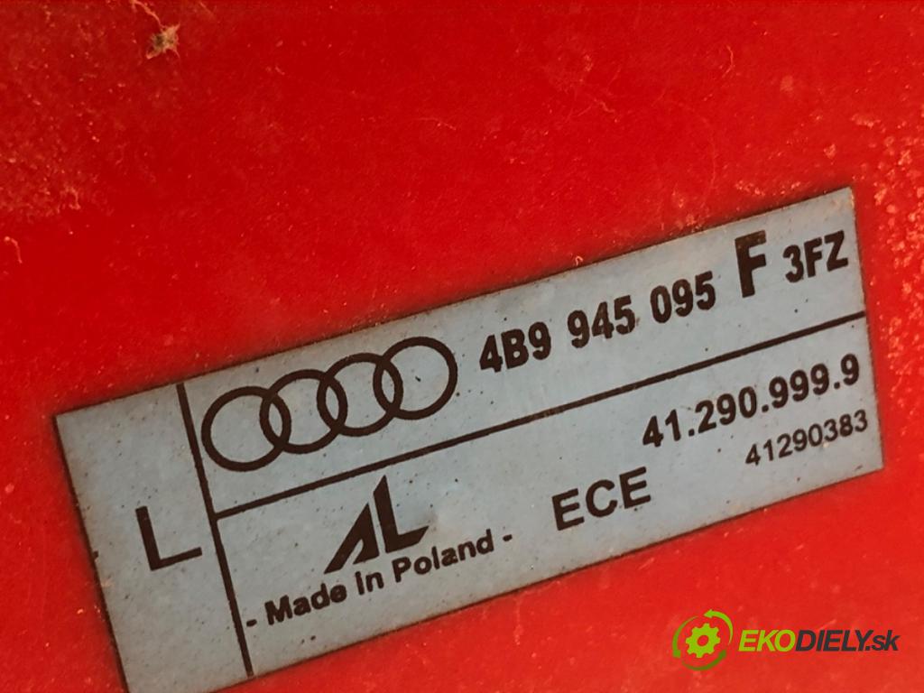 AUDI A6 C5 Kombi 2003 120 kW 2.5 TDI 2496 světlo levý zadní část 4B9945095F
