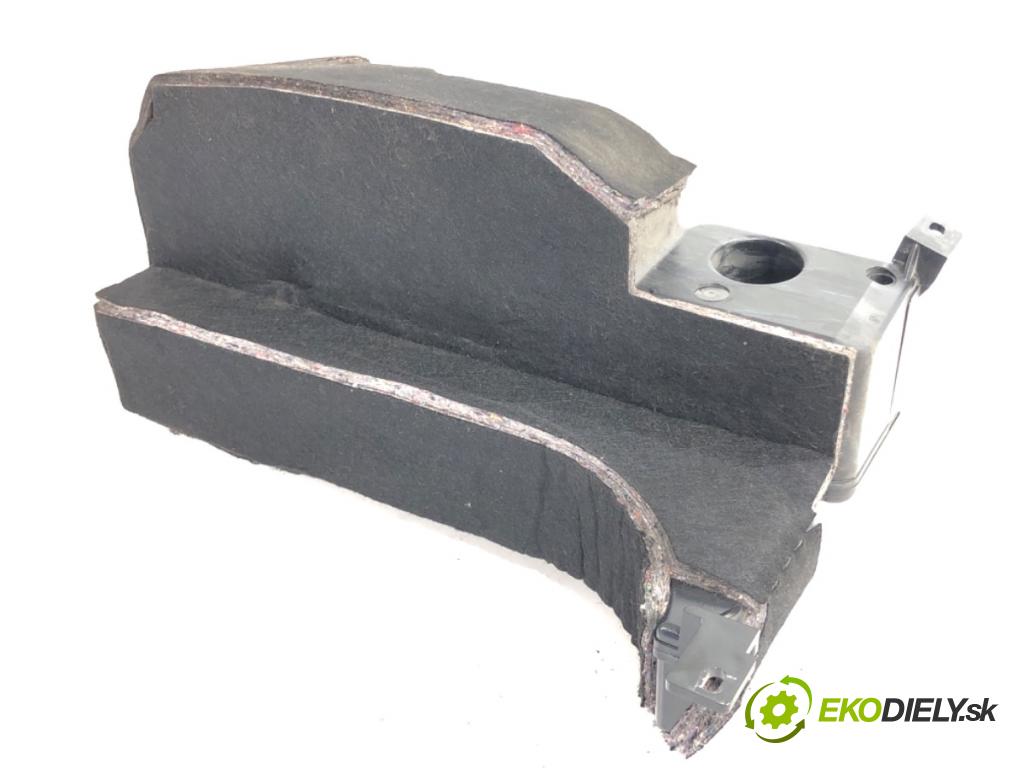 AUDI A6 C5 Kombi 2004 132 kW 2.5 TDI 2496 subwoofer 4B9035382 (Audio zariadenie)