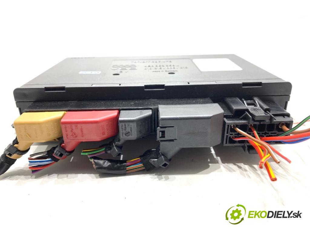 AUDI A6 C5 Kombi 2004 132 kW 2.5 TDI 2496 Modul komfortu 4B0962258L (Modul komfortu)