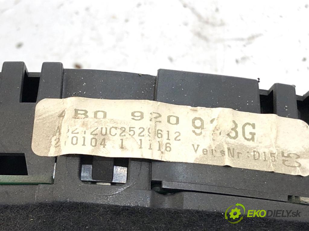 AUDI A6 C5 Kombi 2004 132 kW 2.5 TDI 2496 Prístrojovka 4B0920933G (Prístrojová doska)