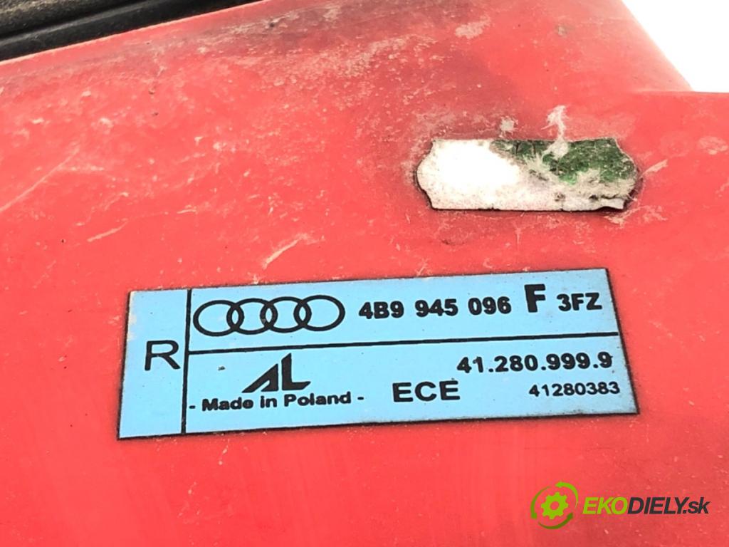 AUDI A6 C5 Kombi 2004 132 kW 2.5 TDI 2496 světlo pravý zadní část 4B9945096F