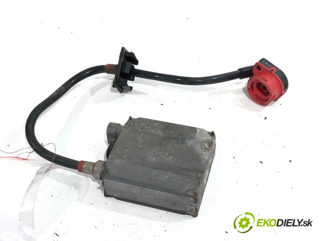 AUDI A6 C5 Kombi 2004 132 kW 2.5 TDI 2496 Menič XENON 4B0941471 (Riadiaca jednotka xenónu)