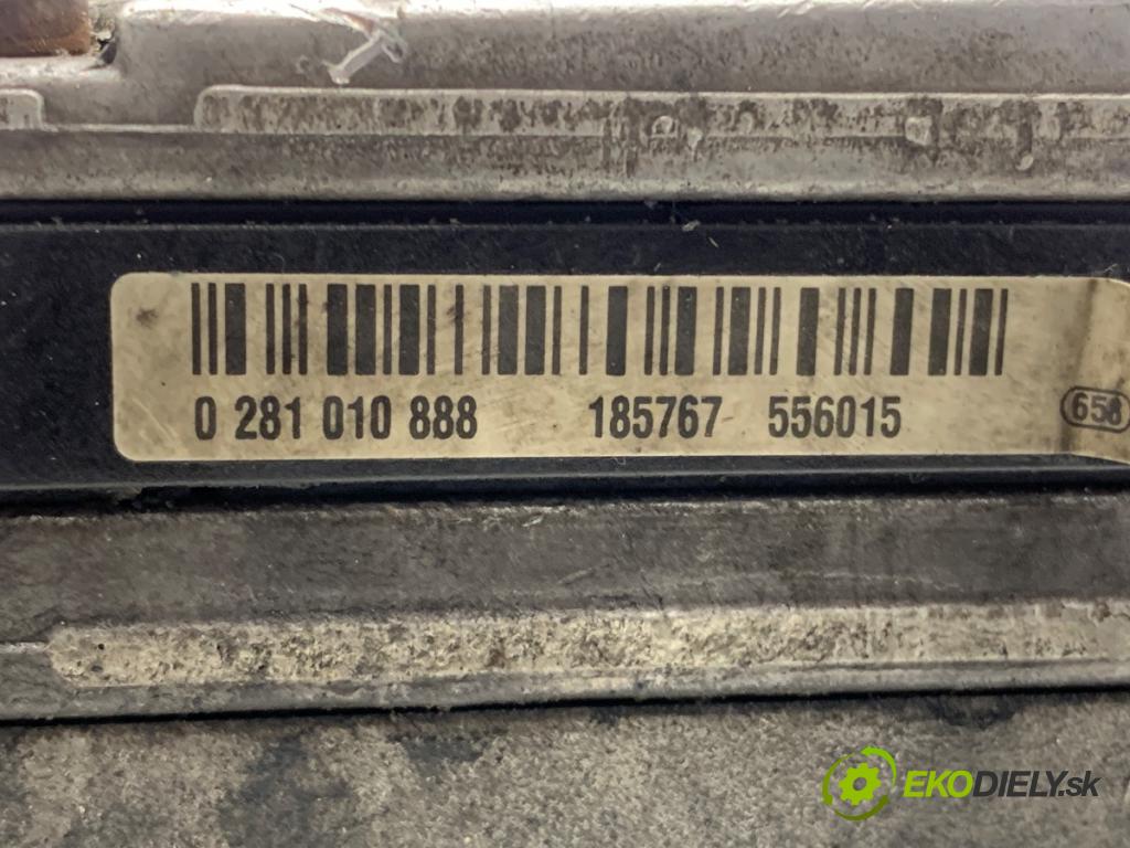 AUDI A6 C5 Kombi 2004 132 kW 2.5 TDI 2496 Pumpa vstrekovacia 0281010888 (Vstrekovacie čerpadlo)