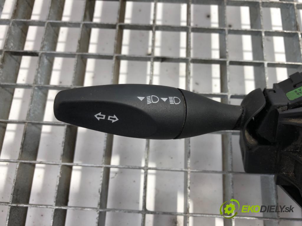 FORD TRANSIT IV Autobus 2002 74 kW 2.0 DI (F_E_, F_F_, F_G_) 1998 Prepínač kombinovaný YC1T-14A664-AE (Prepínacie páčky pod volantom)