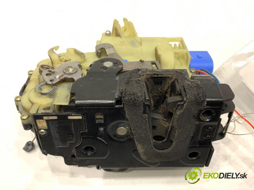 VW POLO IV 9N liftback 2007 51 kW 1.4 TDI 1422 zámok dveře levý přední část 3B1837015AQ