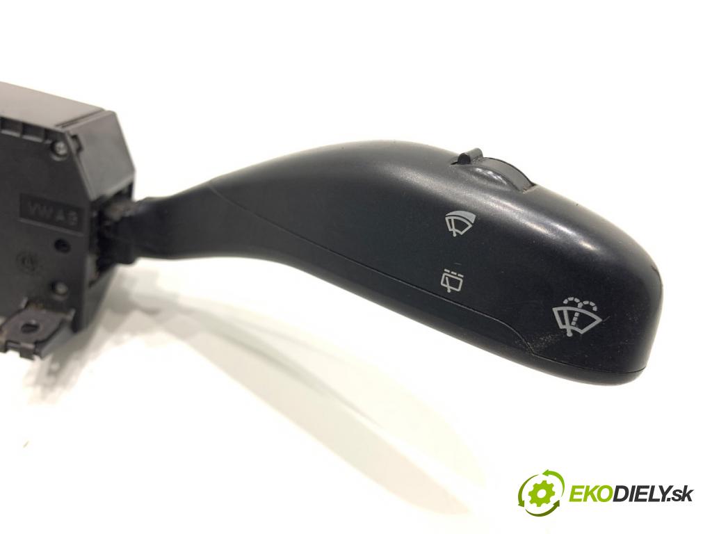 VW POLO IV 9N liftback 2007 51 kW 1.4 TDI 1422 Prepínač kombinovaný 6Q0953503CE (Prepínacie páčky pod volantom)