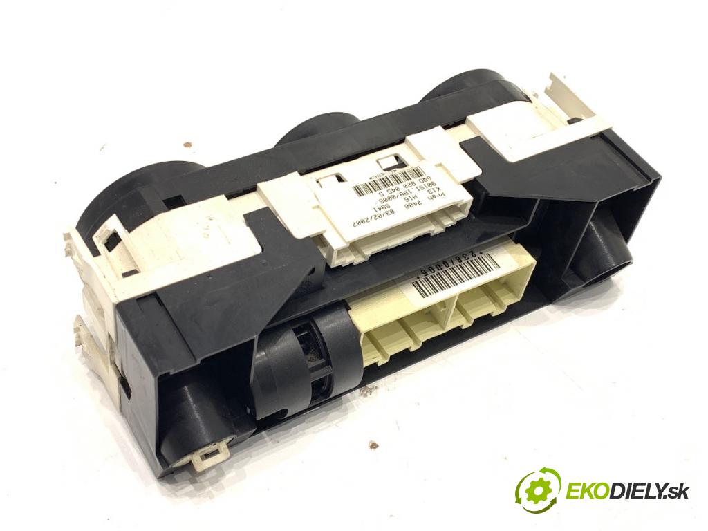 VW POLO IV 9N liftback 2007 51 kW 1.4 TDI 1422 Panel ovládania kúrenia 6Q0820045G (Prepínacie páčky pod volantom)