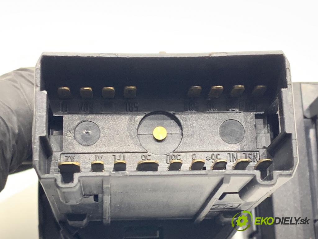 AUDI A3 8L liftback 1998 81 kW 1.9 TDI 1896 spínač světel 8L1941531G