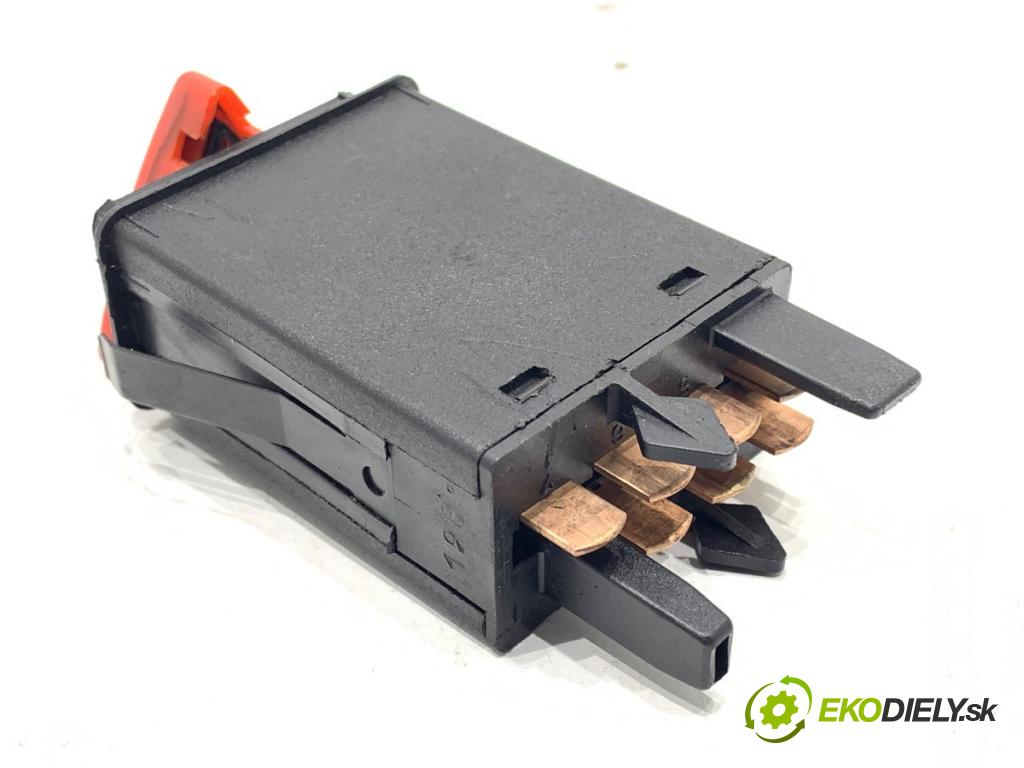 AUDI A3 8L liftback 1998 81 kW 1.9 TDI 1896 Spínač svetiel výstražných (núdzových) 8L0941509F (Prepínacie páčky pod volantom)