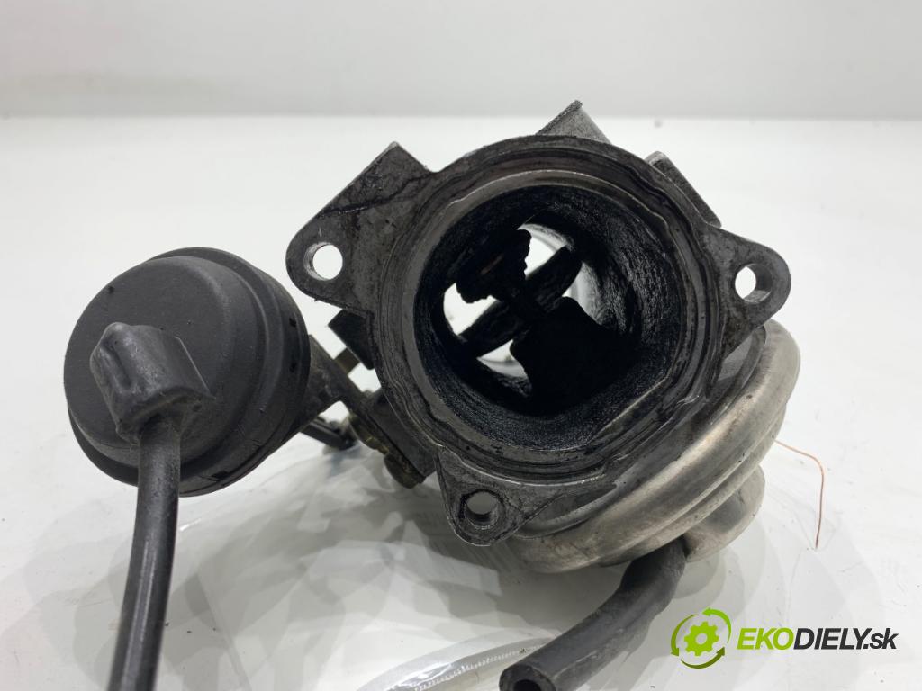 AUDI A3 8L liftback 1998 81 kW 1.9 TDI 1896 Škrtiaca klapka 038131501E (Škrtiaca klapka)