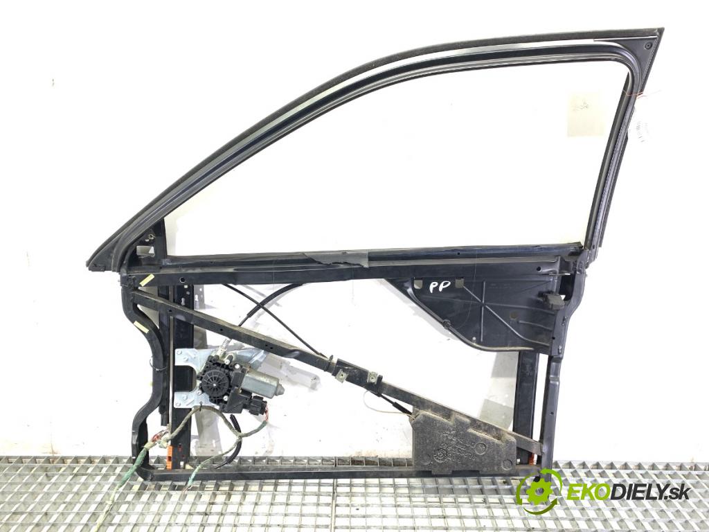 AUDI A3 8L liftback 1998 81 kW 1.9 TDI 1896 mechanismus okna pravý přední část 8L3837754