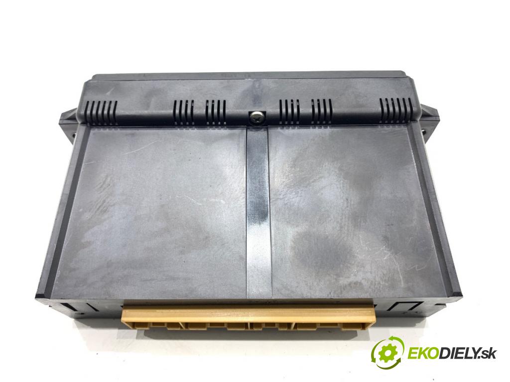 AUDI A3 8L liftback 1998 81 kW 1.9 TDI 1896 Panel ovládania kúrenia 8L0820043D (Prepínacie páčky pod volantom)