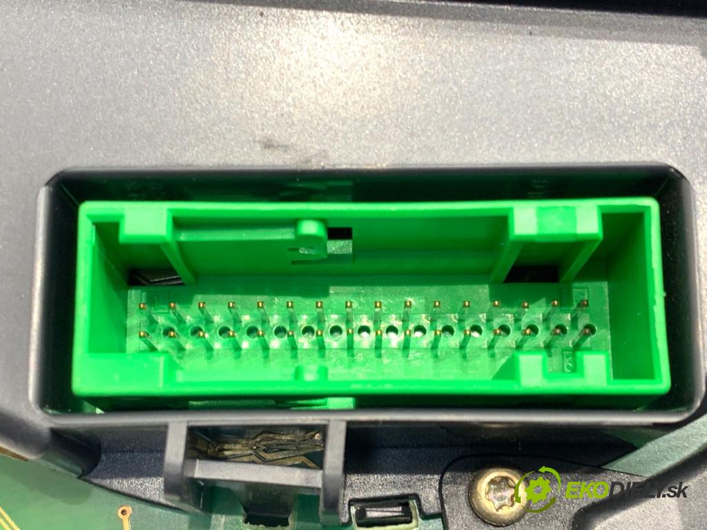 AUDI A3 8L liftback 1998 81 kW 1.9 TDI 1896 Prístrojovka 4B0919881 (Prístrojová doska)