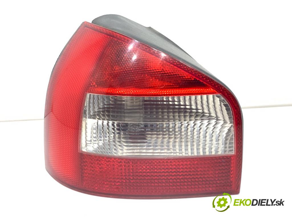 AUDI A3 8L liftback 1998 81 kW 1.9 TDI 1896 světlo levý zadní část 8L0945095B