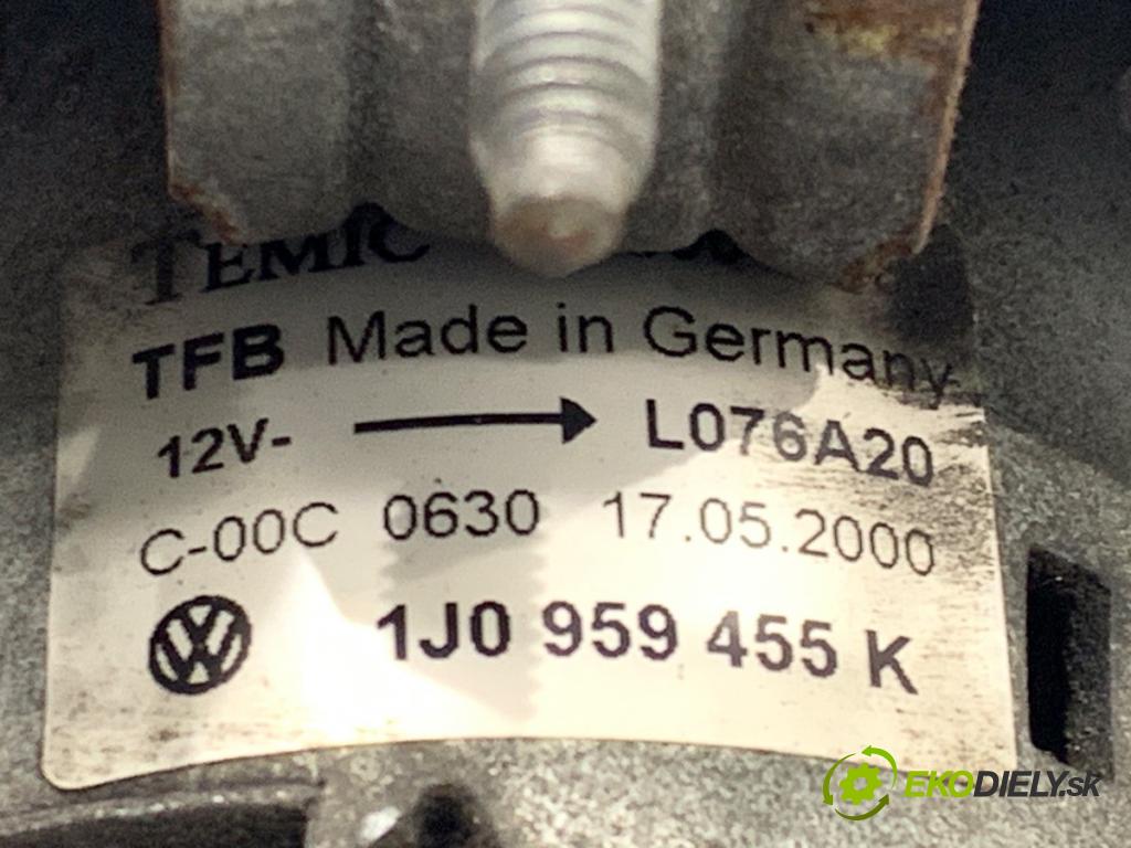 AUDI A3 8L liftback 2000 75 kW 1.6 1595 Ventilátor klimatizácie 1J0959455K (Ventilátor chladiča klimatizácie)