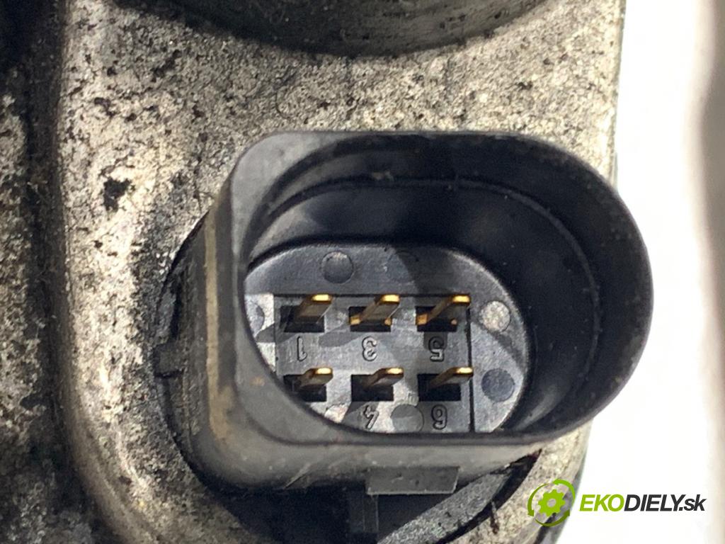 AUDI A3 8L liftback 2000 75 kW 1.6 1595 Škrtiaca klapka 06A133062A (Škrtiaca klapka)