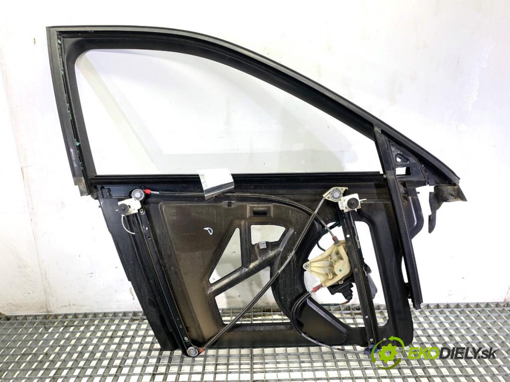 AUDI A3 8L liftback 2000 75 kW 1.6 1595 mechanismus okna pravý přední část