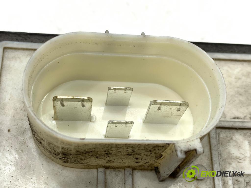 AUDI A3 8L liftback 2000 75 kW 1.6 1595 modul ventilátoru 1J0919506L