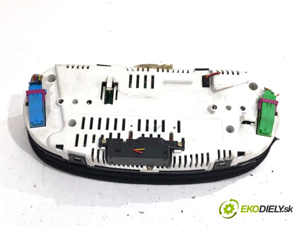 AUDI A3 8L liftback 2000 75 kW 1.6 1595 Prístrojovka 8L0920900F (Prístrojová doska)